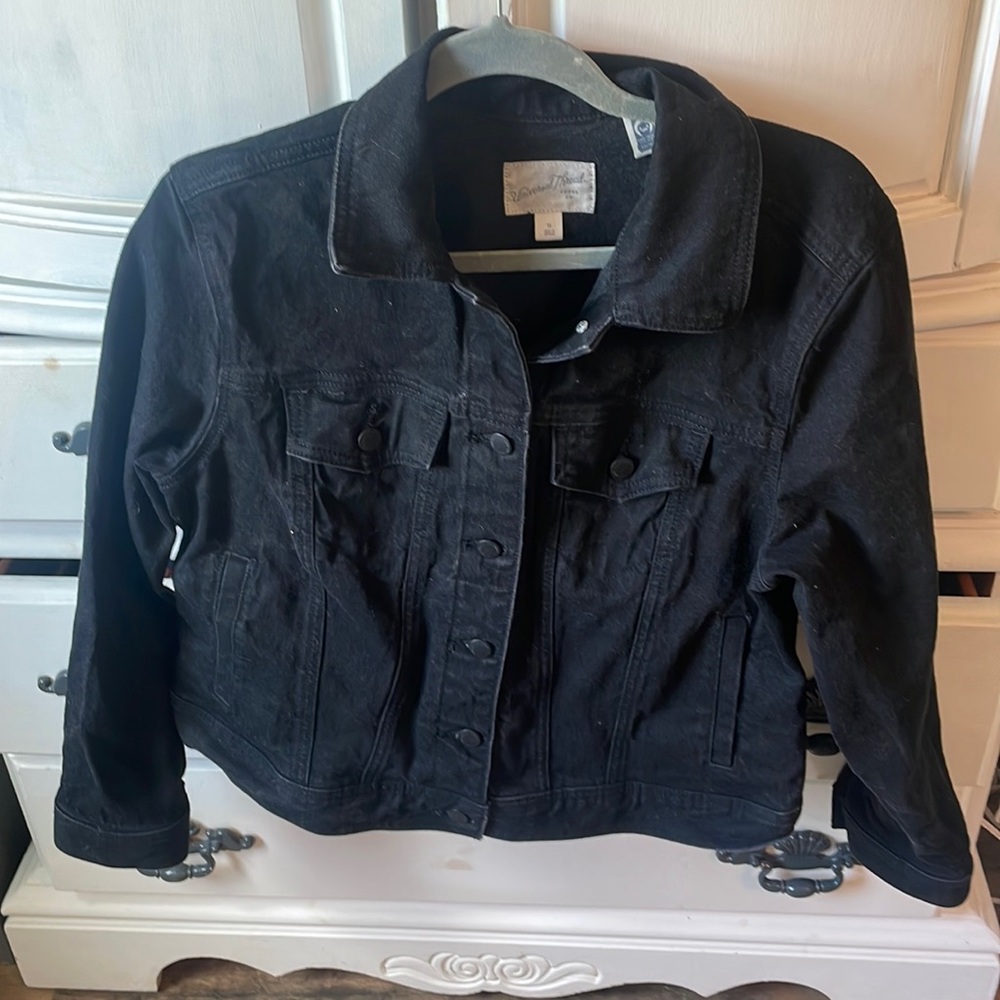 Dark Black Size Medium Jean Jacket